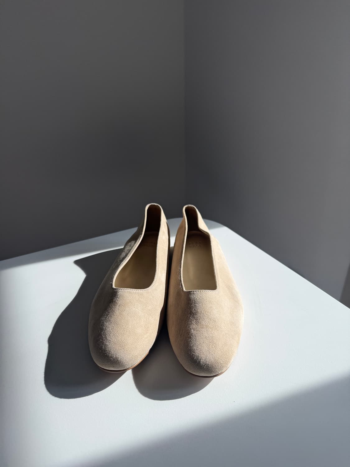 스웨이드 여자 플랫슈즈 245 상품이미지1