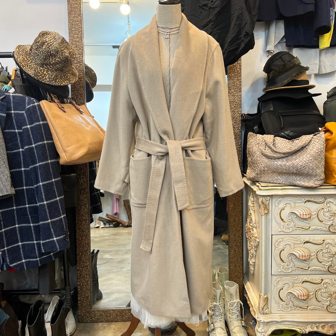 Zelal MOTOMACHI 앙고라 롱 코트 상품이미지7