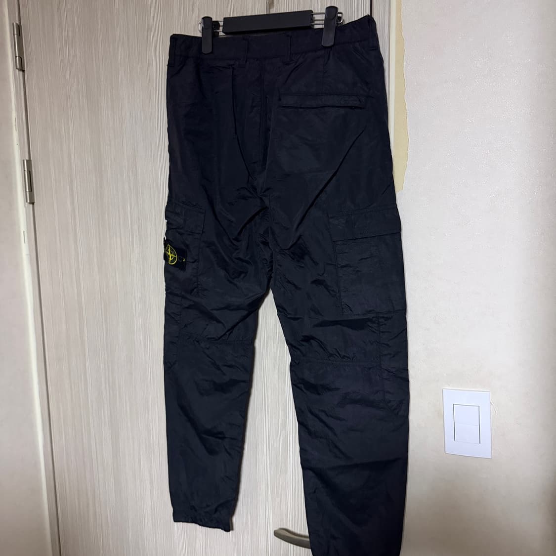 20SS 스톤 시어서커 카고 바지 블랙 721532029 (남성 32) 상품이미지4