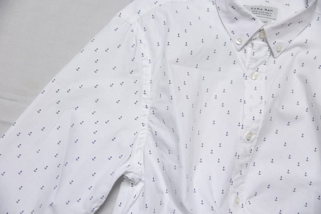 ZARA MAN 흰색 앵커 패턴 슬림핏 셔츠 상품이미지4