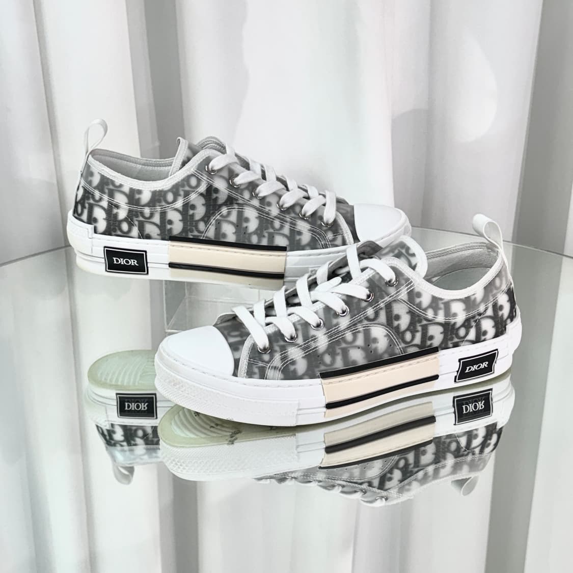 [정품] 25FW) 디올 b23 로우탑 스니커즈(Size 42) 상품이미지4