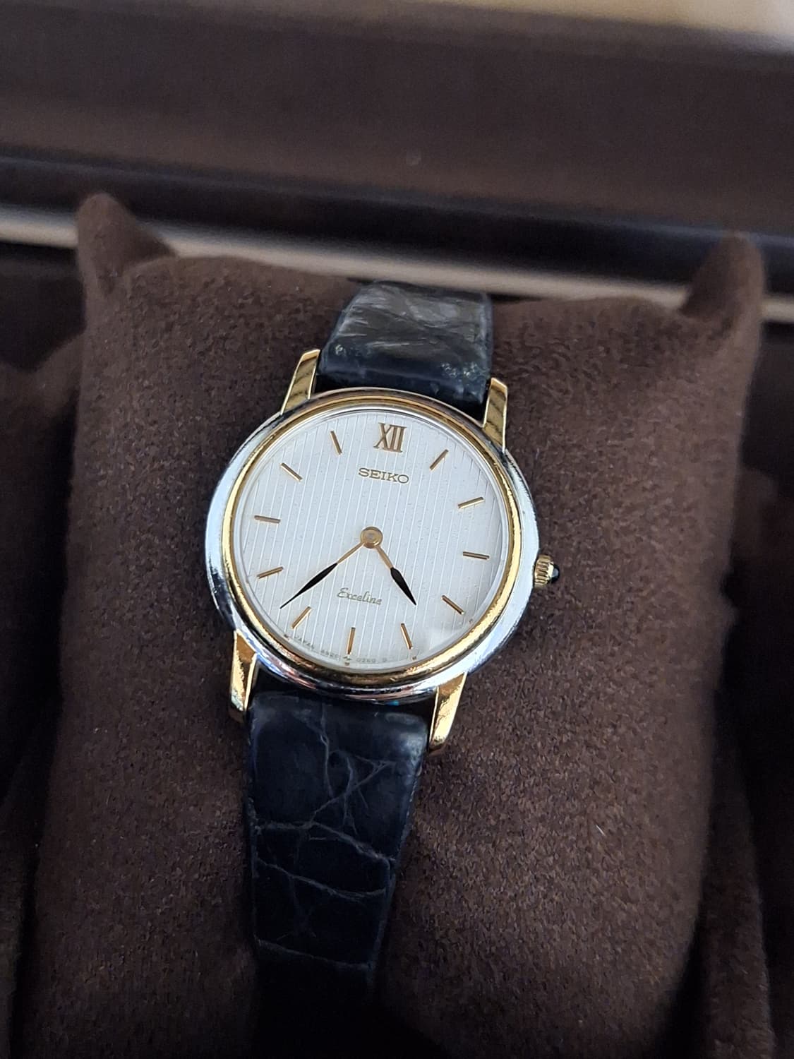 세이코 90s 빈티지 엑셀린 쿼츠 시계 판매합니다 상품이미지1