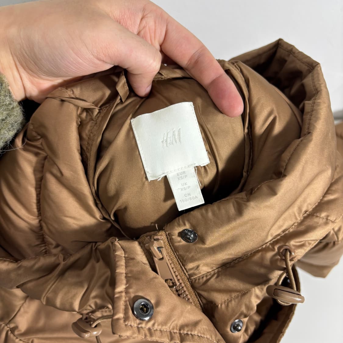 우먼FREE H&M 다크베이지 오버핏 후드 패딩 상품이미지4