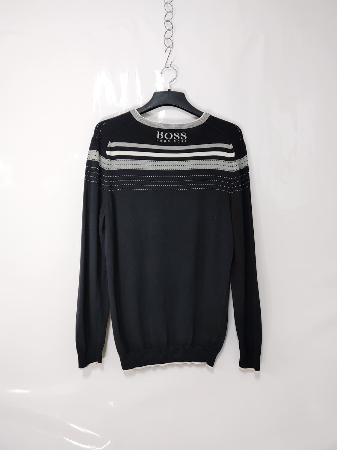 HUGO BOSS 휴고보스 남성 브이넥 긴팔 니트티 상품이미지2