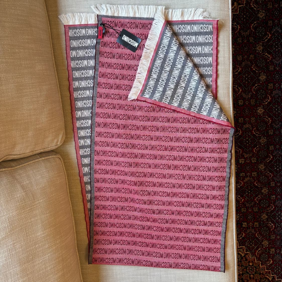 (새상품) 모스키노(Moschino)의 모노그램 로고 패턴 스카프 상품이미지9