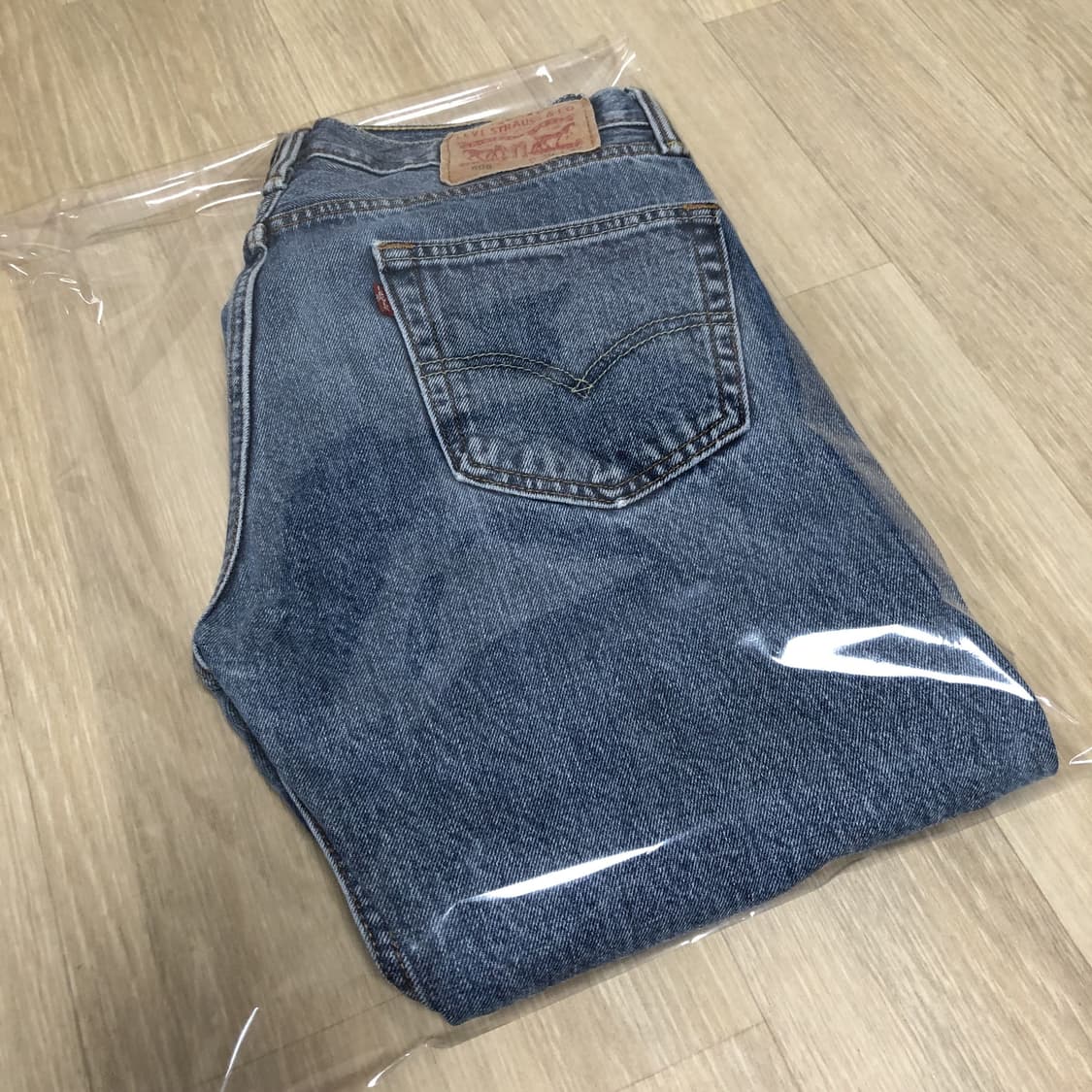 (29) 리바이스 Levi's 505 레귤러핏 워시드 연청 데님 상품이미지10