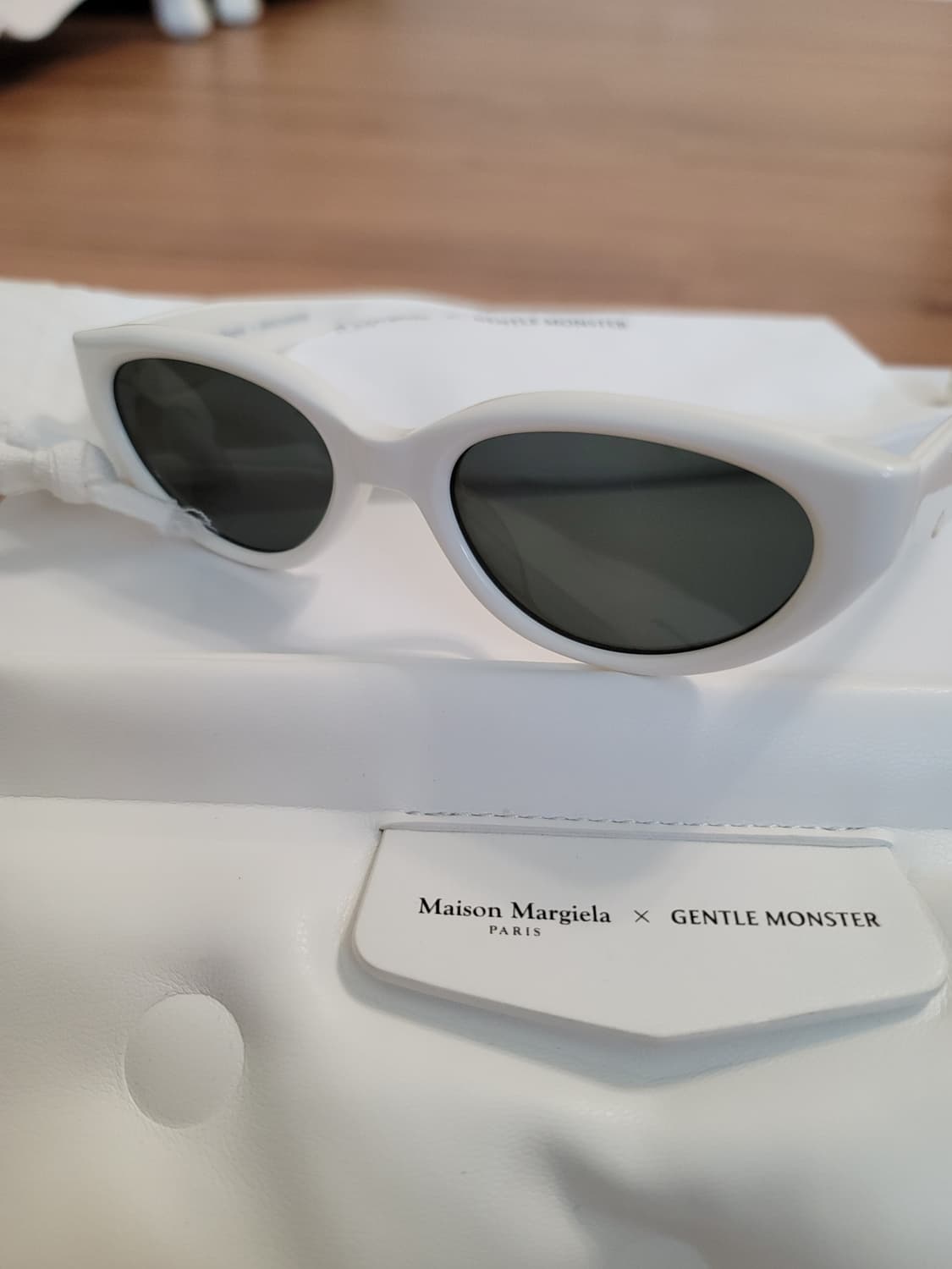 젠틀몬스터마르지엘라 콜라보MM108-W2. 상품이미지5