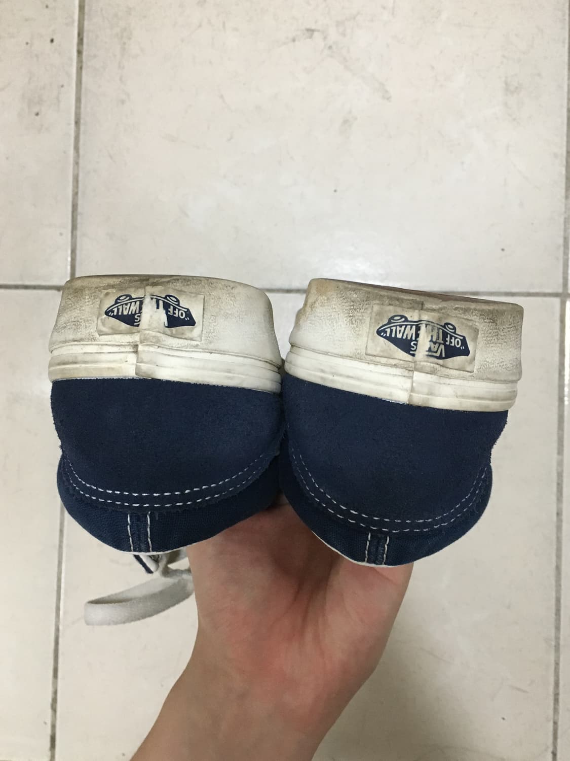 반스 스타일 36 (스웨이드) 드레스

블루:마쉬멜로우 235 상품이미지4