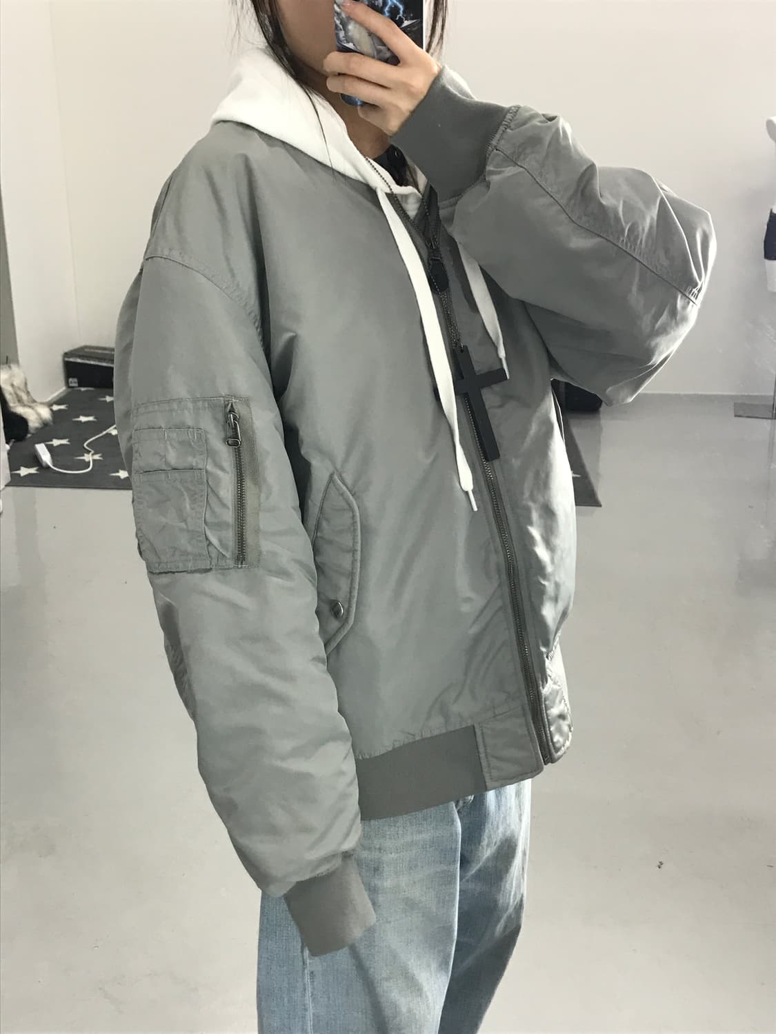  GU 카키 그레이 항공점퍼 상품이미지2
