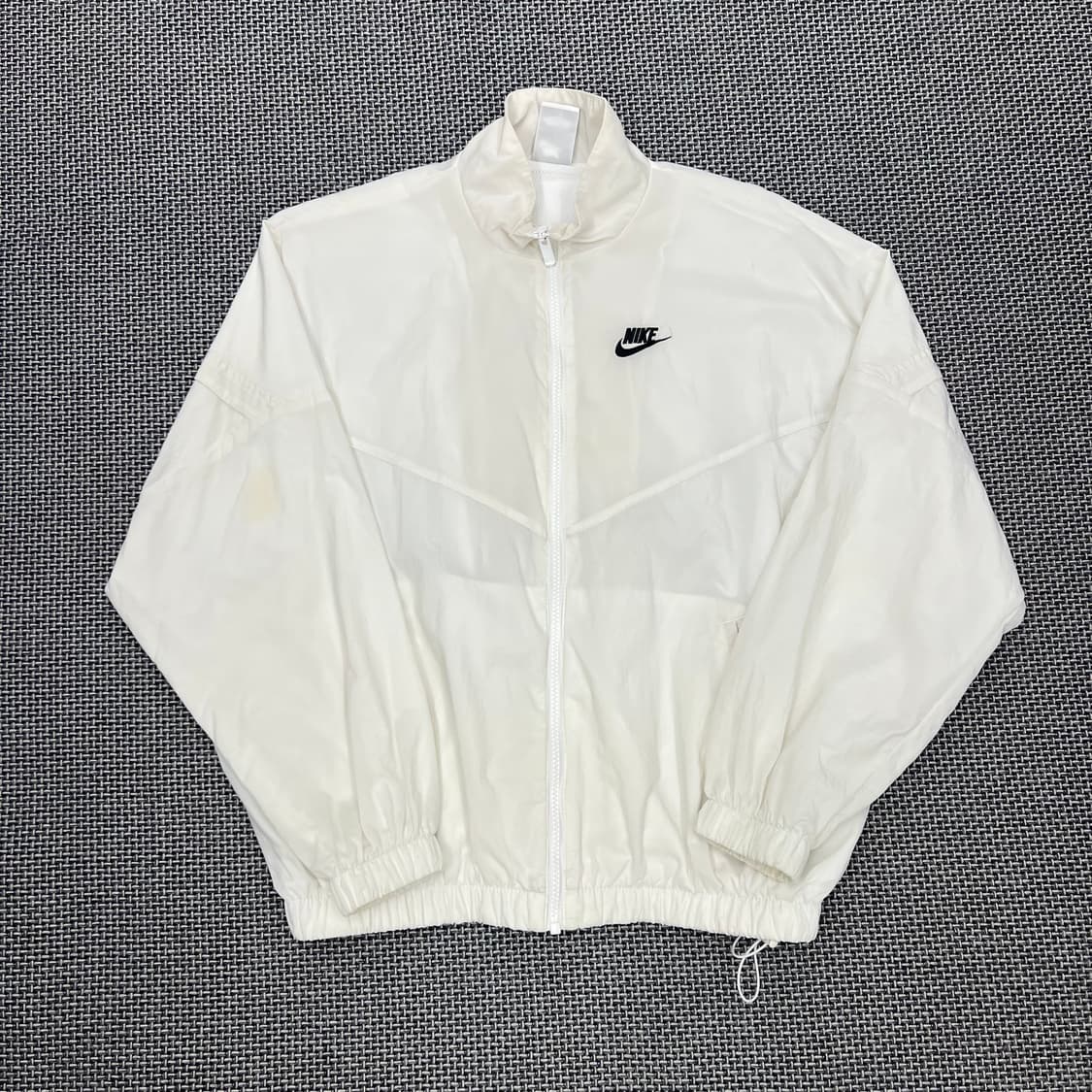 나이키 화이트 바람막이 상품이미지1