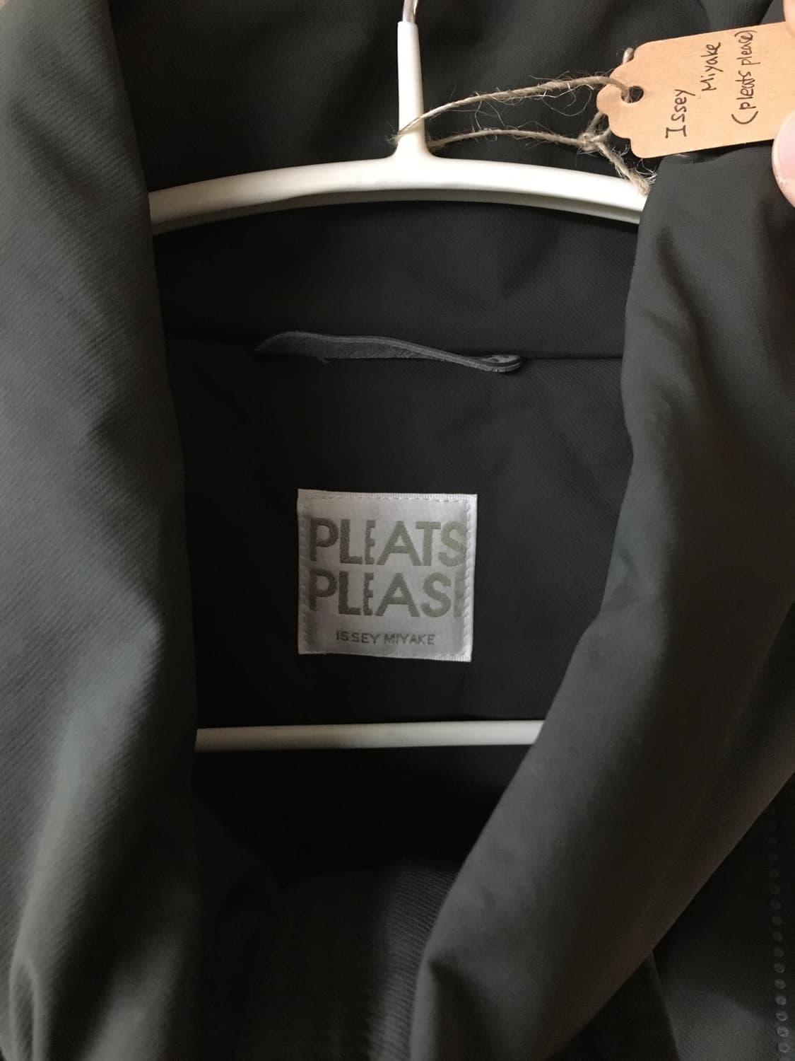 Issey miyake (pleats pleas) 도트라인 코트 상품이미지3