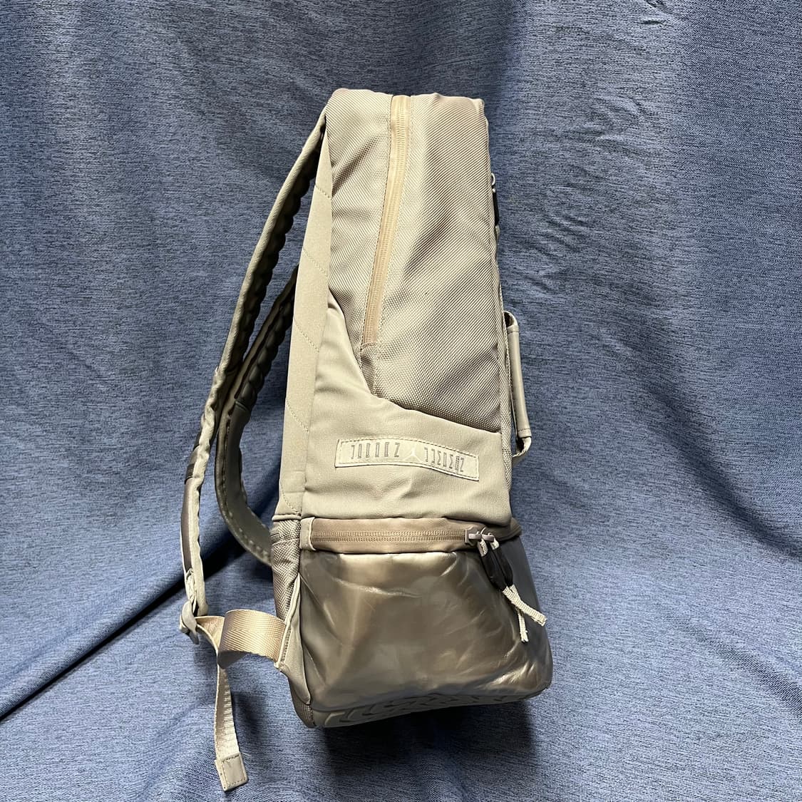 에어조던 11 정품 레트로 백팩 베이지 가방 상품이미지4