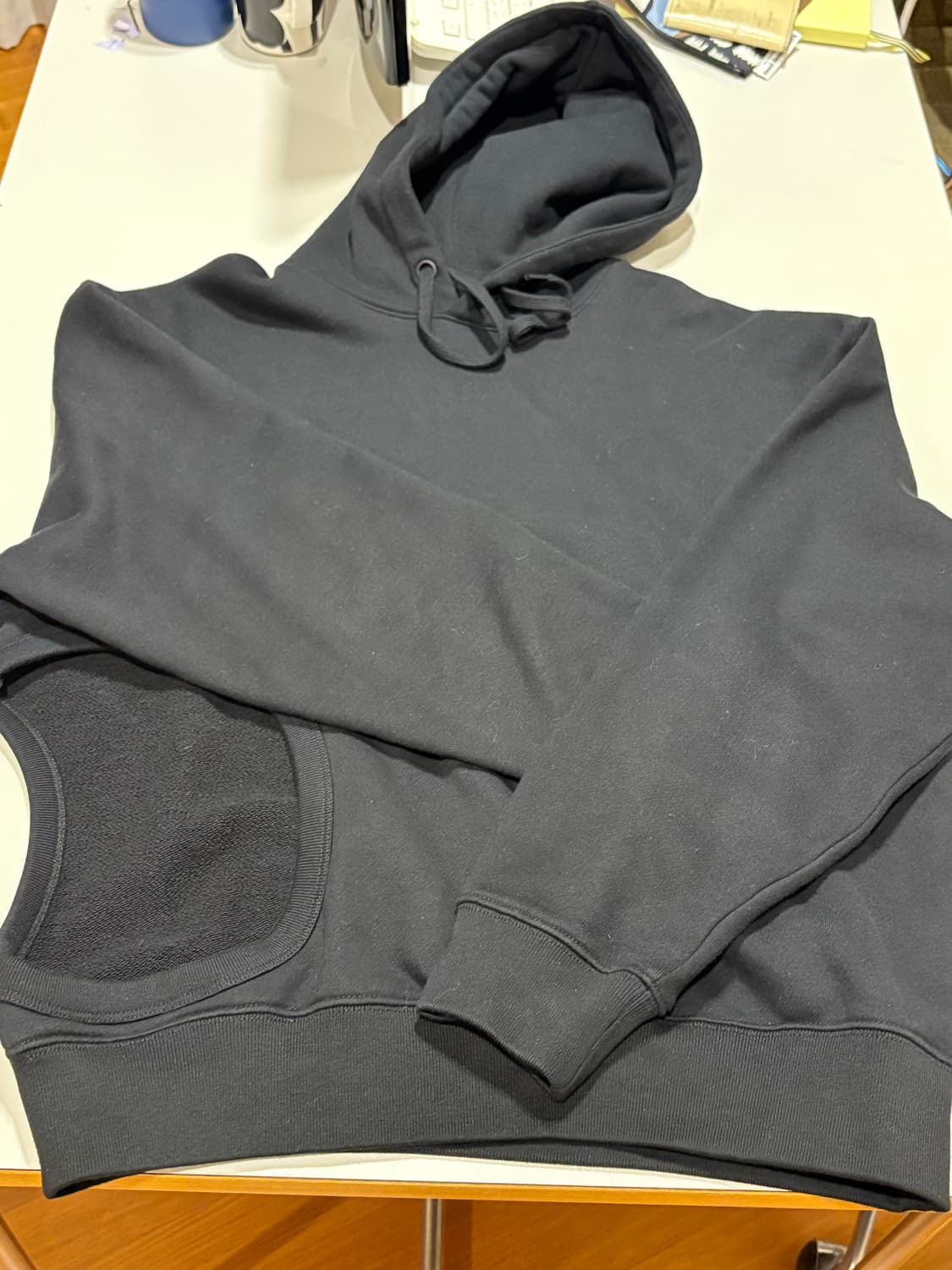 Toga x h&m 컷아웃 후드티 상품이미지1