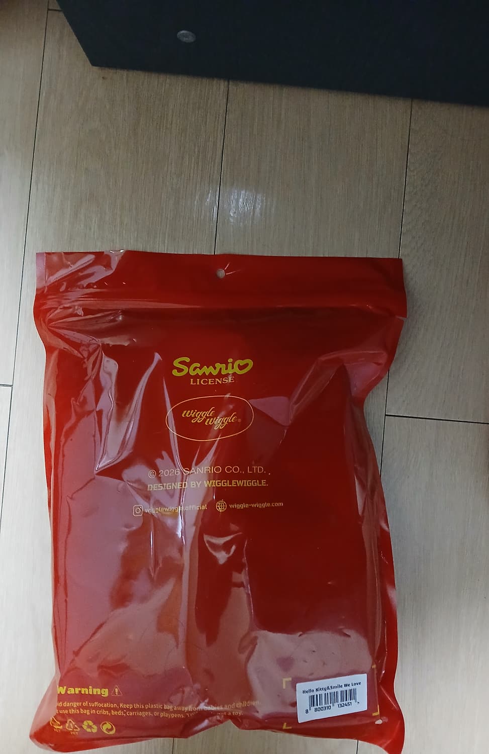 헬로키티 위글위글 퍼 슬리퍼 팝니다 상품이미지2