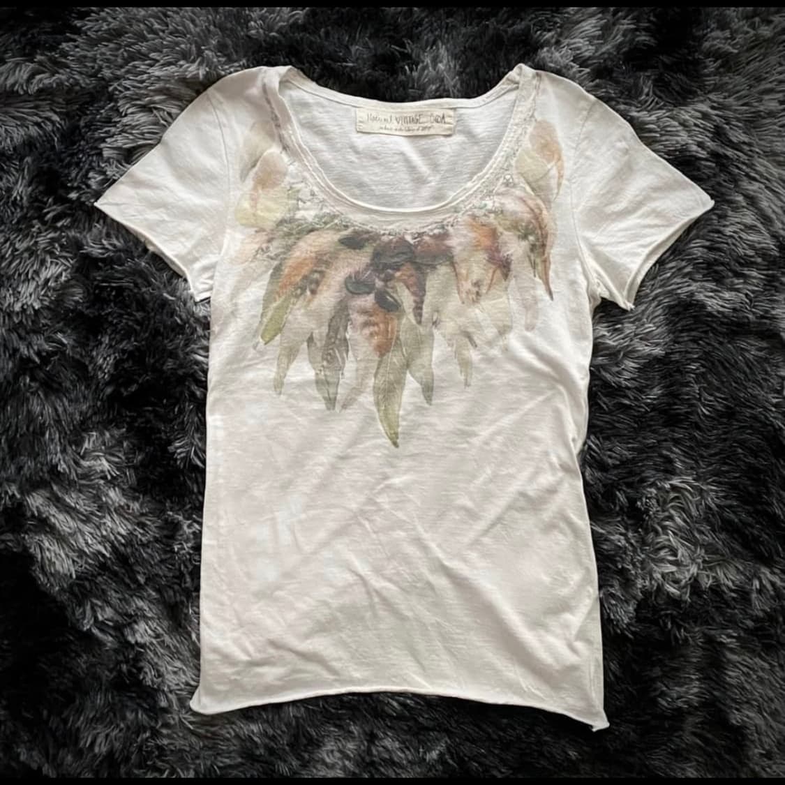goa feather tshirt 상품이미지1