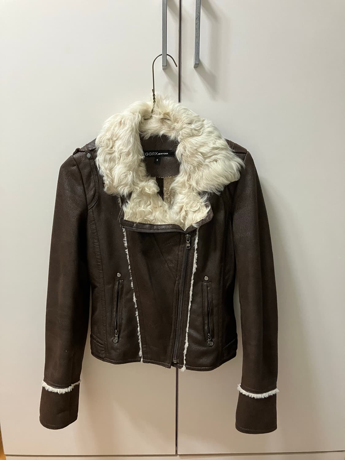 크롭 가죽자켓 빈티지 데스라이즈 데라 퍼자켓 상품이미지1