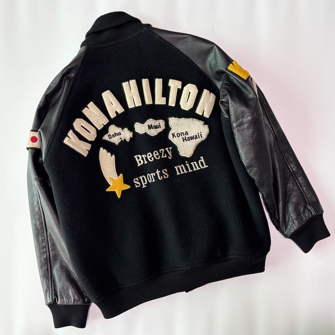 JANNU 메지로 도쿄 ‘KONA HILTON’ 레더 슬리브 바시티 재킷 상품이미지6