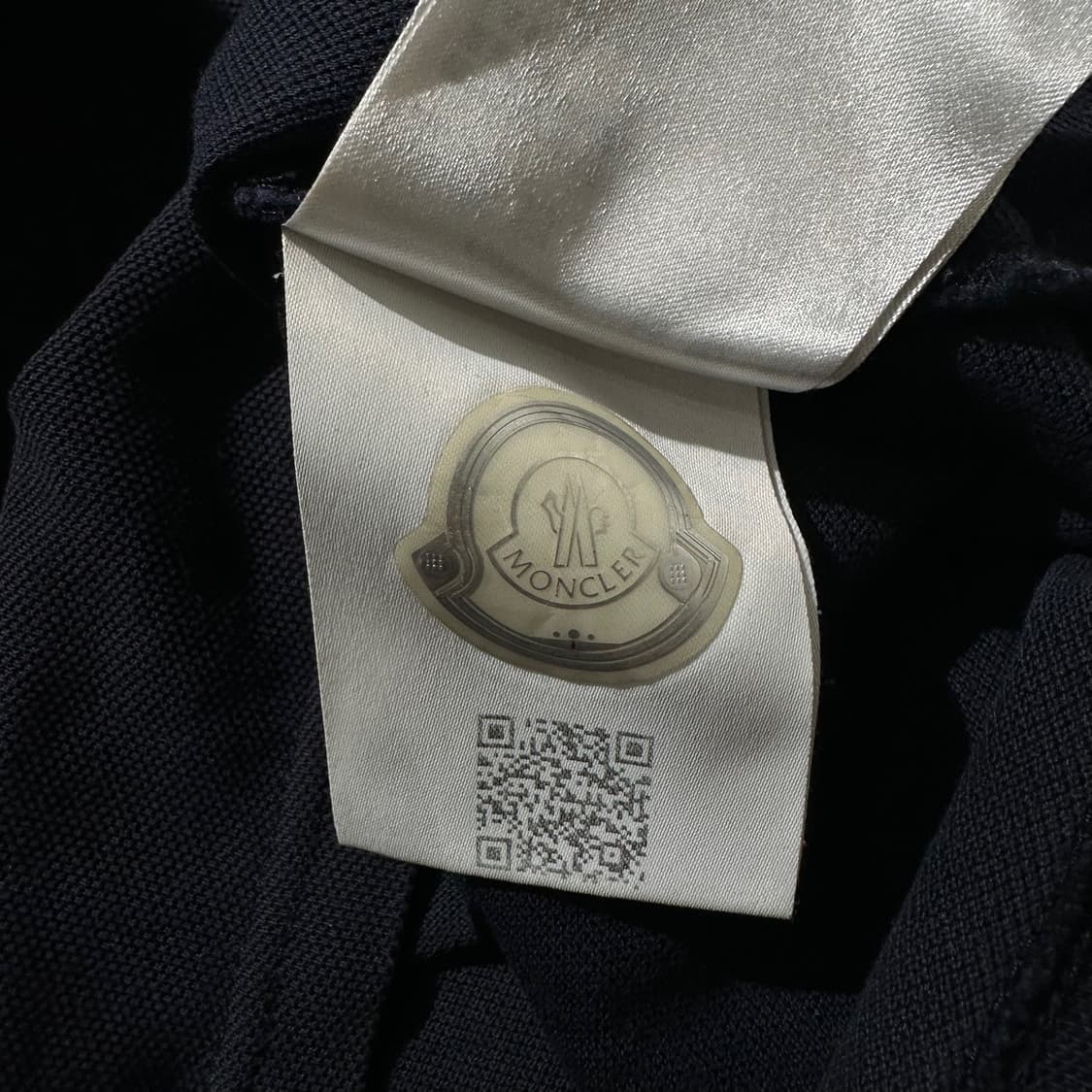 몽클레어 로고 와펜 폴로 피케 카라 반팔 티셔츠 상품이미지8