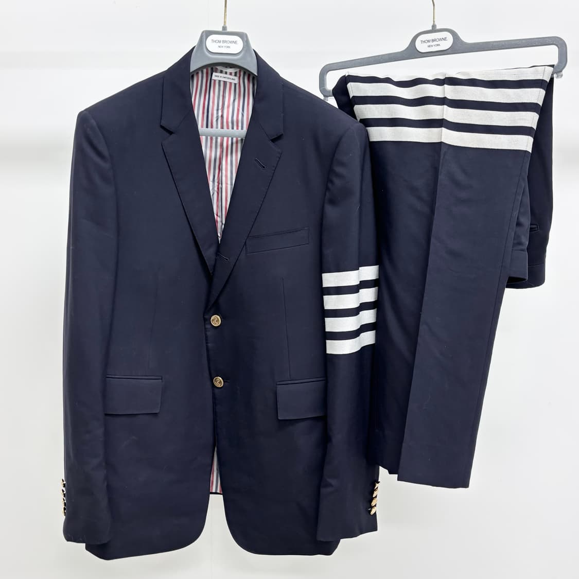 [4,3]톰브라운 사선완장 클래식 정장 셋업 상품이미지1