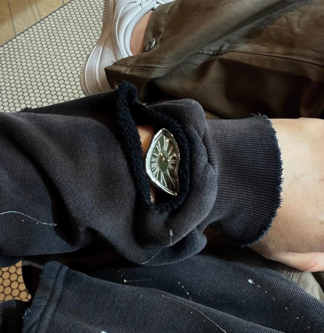 akimboclub Watch Peeker hoodie sun faded 상품이미지2