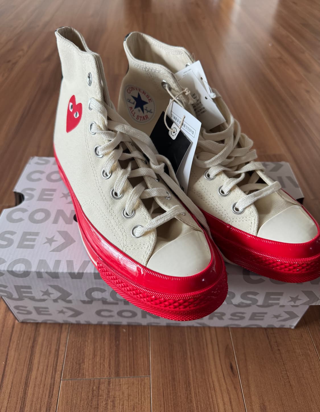 컨버스 x 플레이 꼼데가르송 척 70 하이 상품이미지2