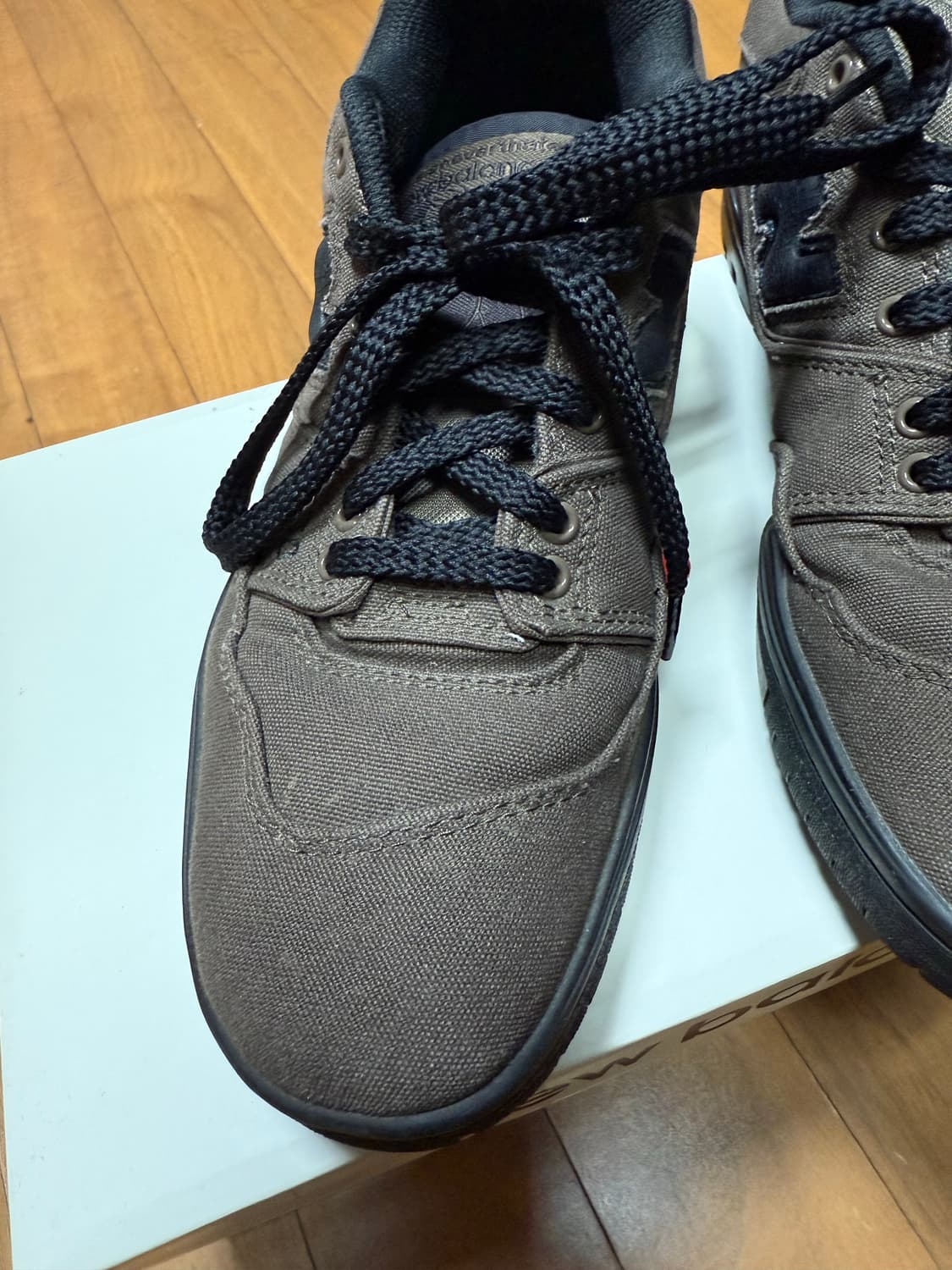 뉴발란스 디네댓 550 255 상품이미지2