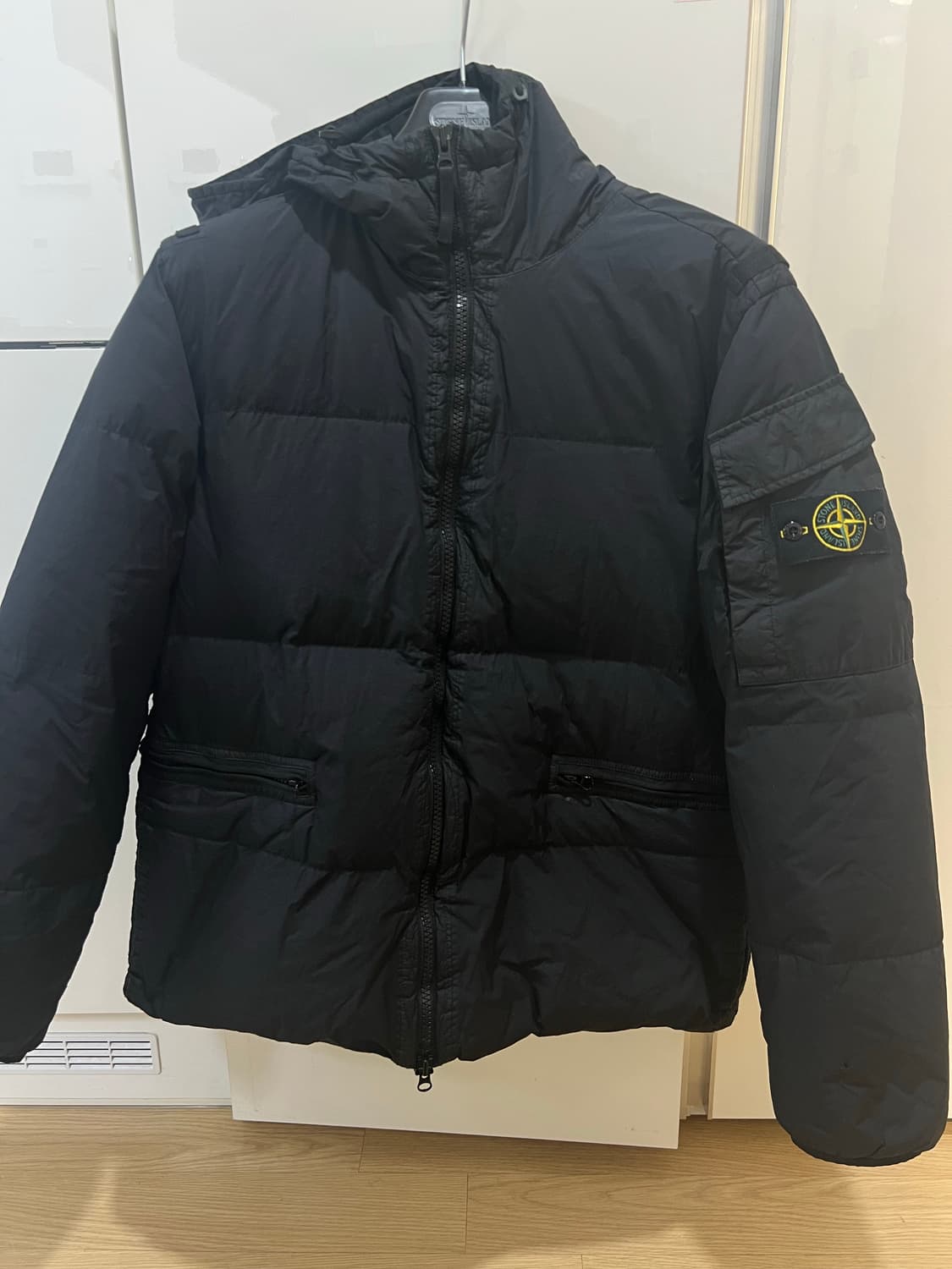 24fw 스톤아일랜드 크링클랩스 패딩 L (새상품급} 상품이미지1