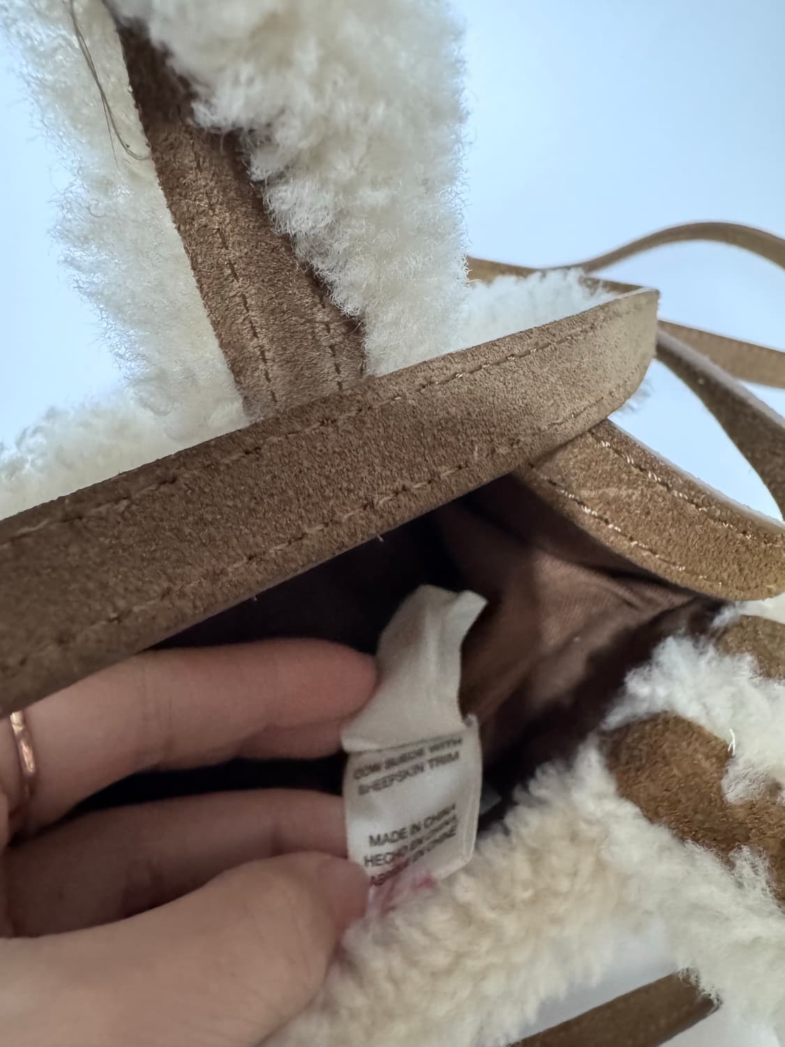 어그 텔파 체스트넛 미니백 상품이미지9