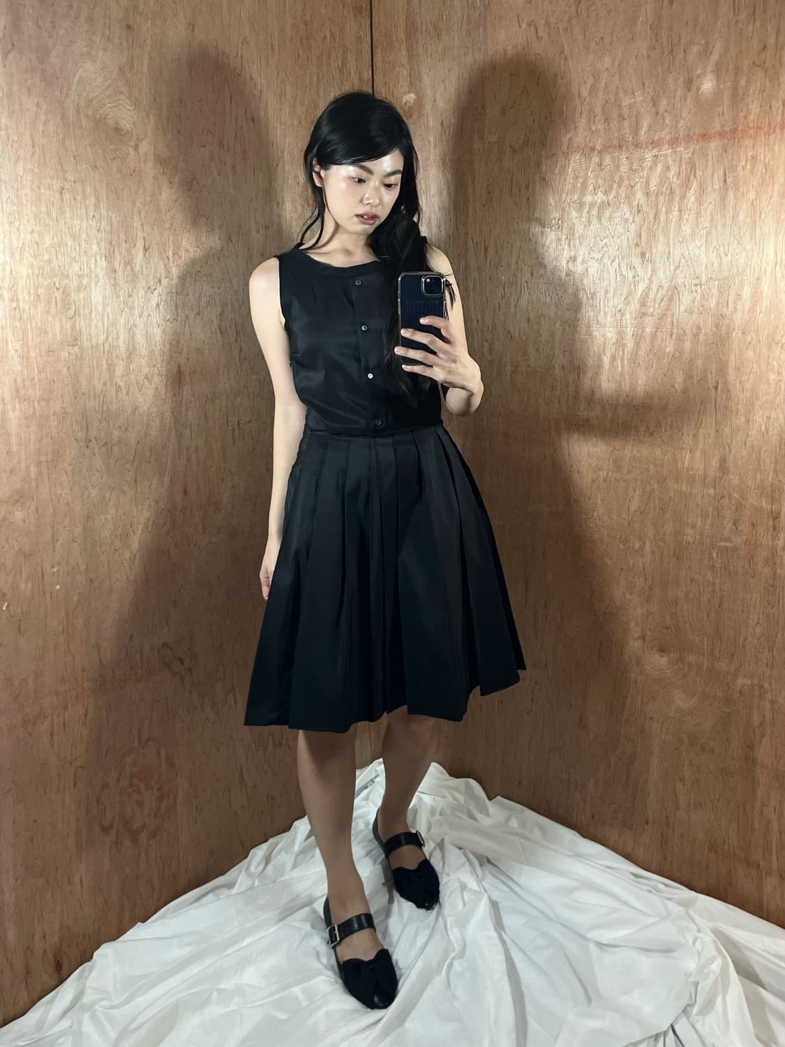질샌더 네이비 블랙 슬리브리스 버튼 플리츠 원피스 상품이미지2