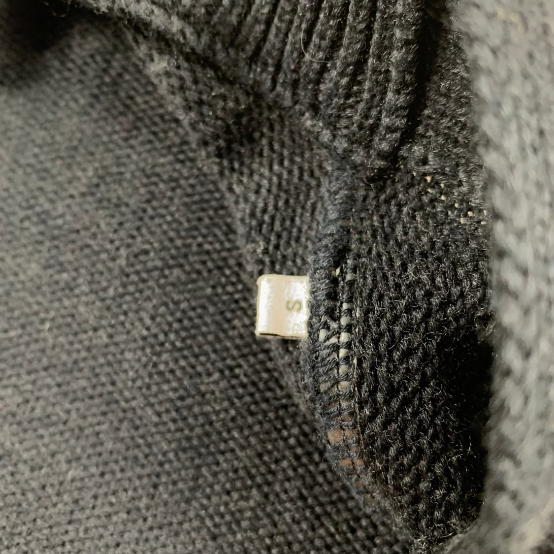 아미 22SS 안타르시아 빅하트 블랙 가디건  상품이미지6