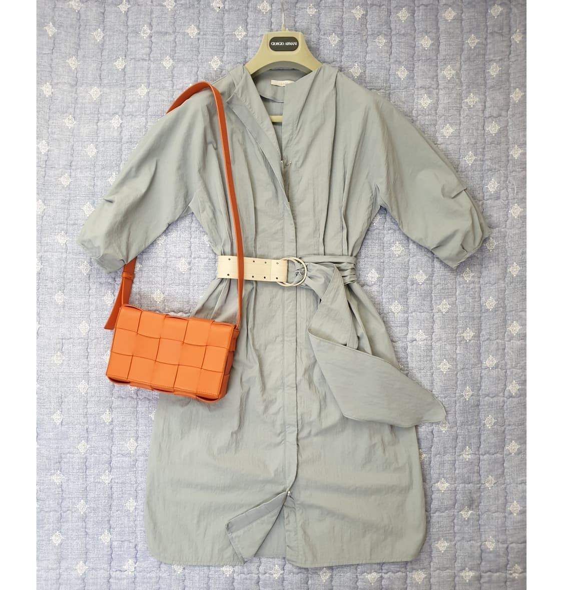 지고트 바스락원단 입체소매 턱디테일 벨티드 집업 트렌치 상품이미지1