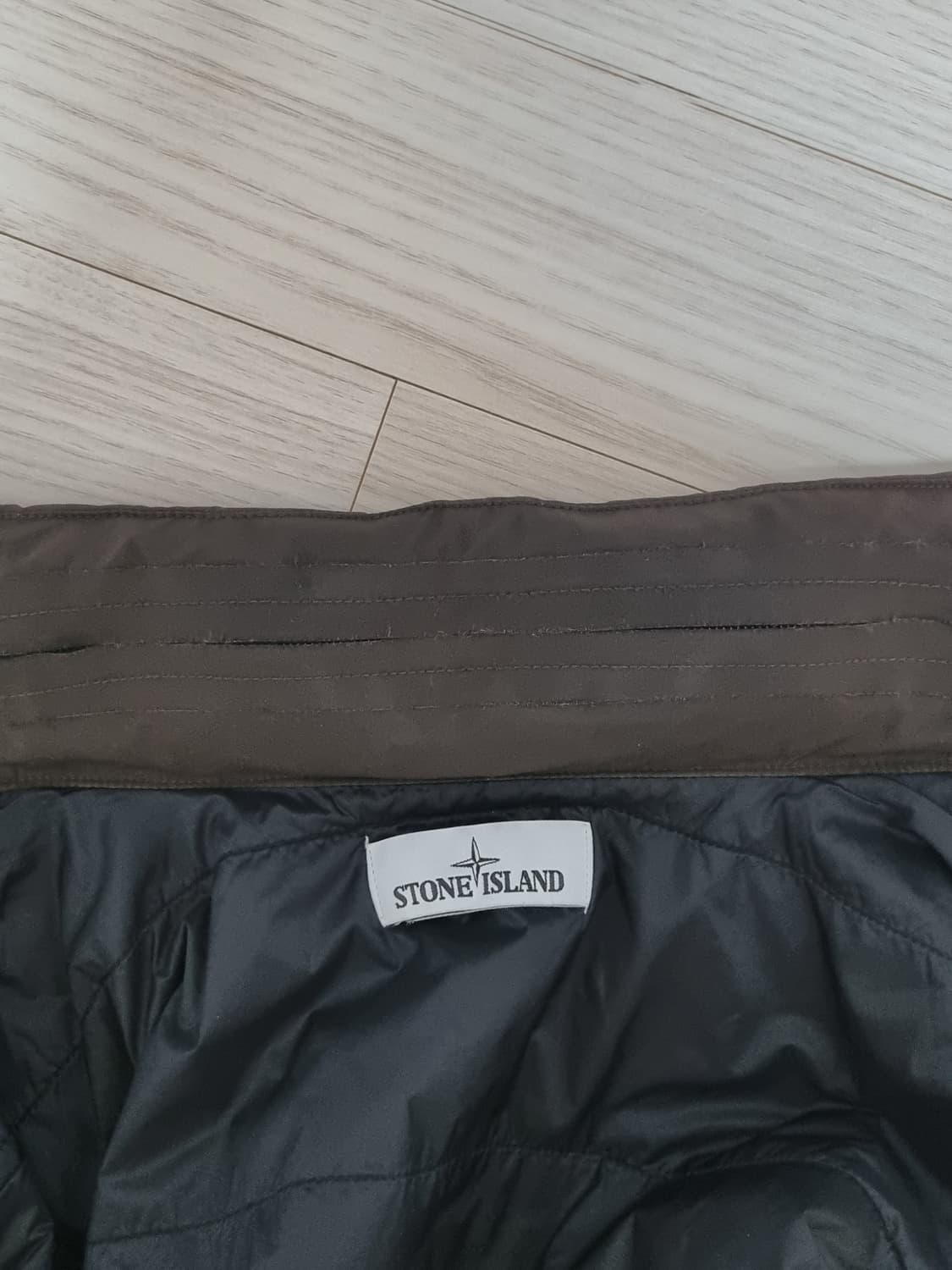 스톤아일랜드 소프트쉘 프리마로프트 경량패딩 상품이미지7
