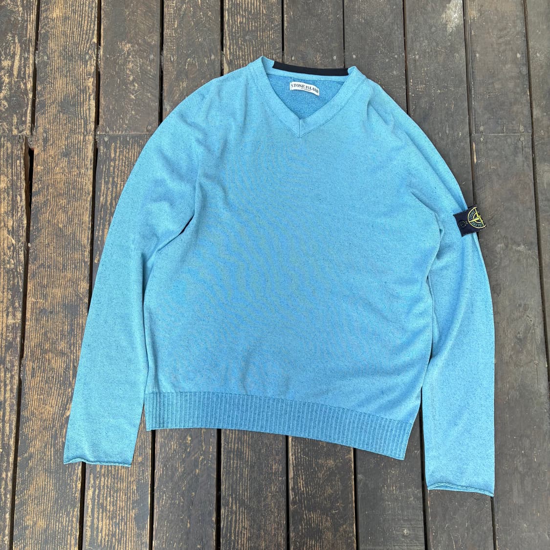 스톤아일랜드 라이트 블루 브이넥 니트 상품이미지3