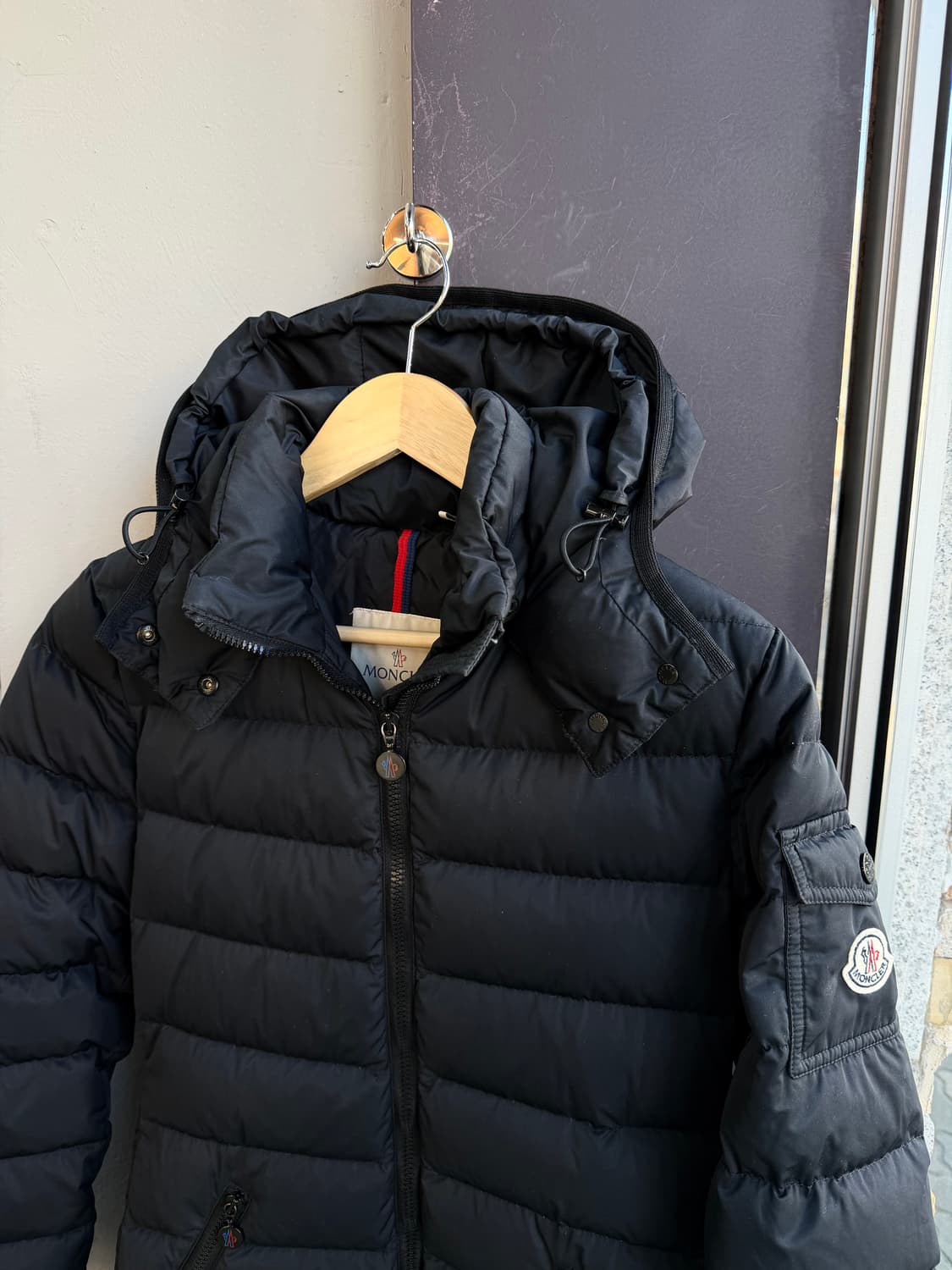 .1/ 몽클레어 모카 메트 구스다운 후디 롱패딩 상품이미지4