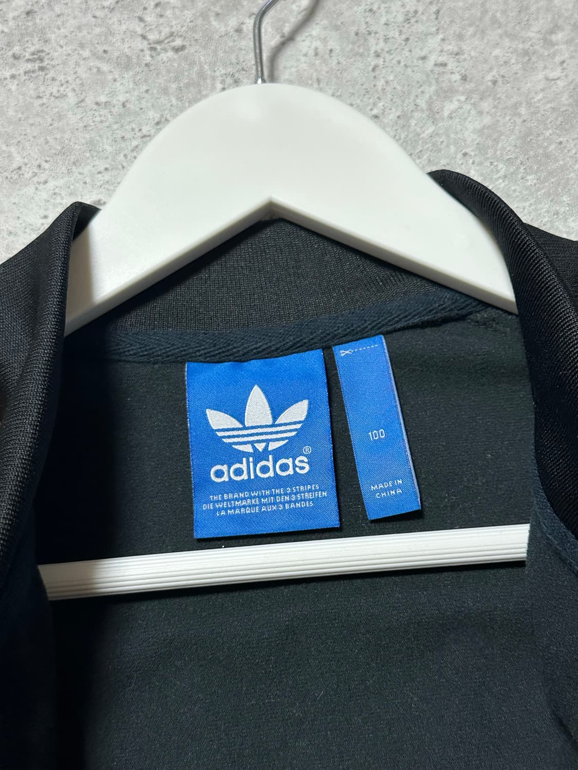 아디다스 니고 베어 블랙골드 트랙탑 상품이미지5