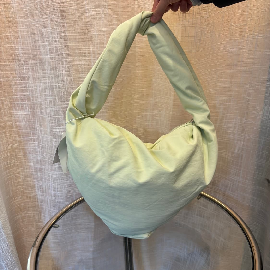 정품 COS 코스 나일론 하트 토트백     상품이미지1