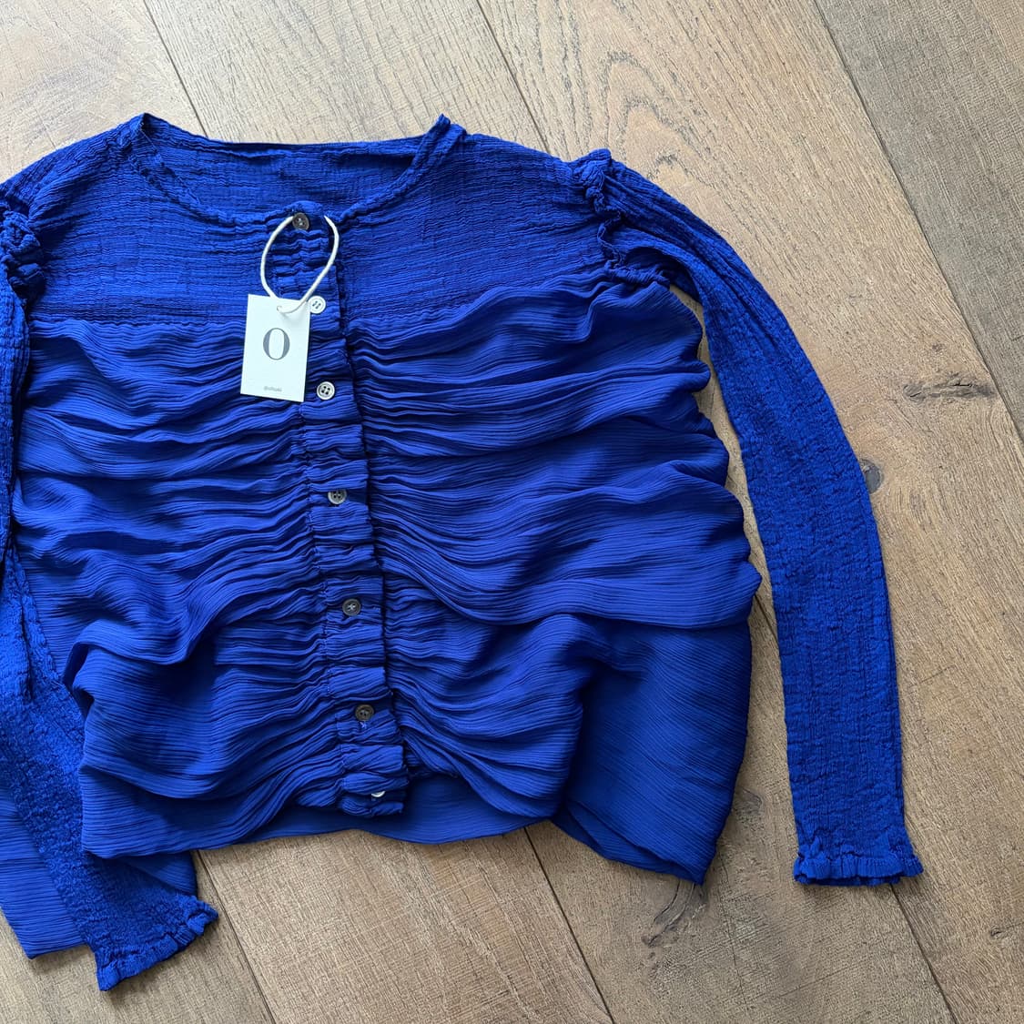 Wavy Shirring Docking Wrinkle Blouse 상품이미지5