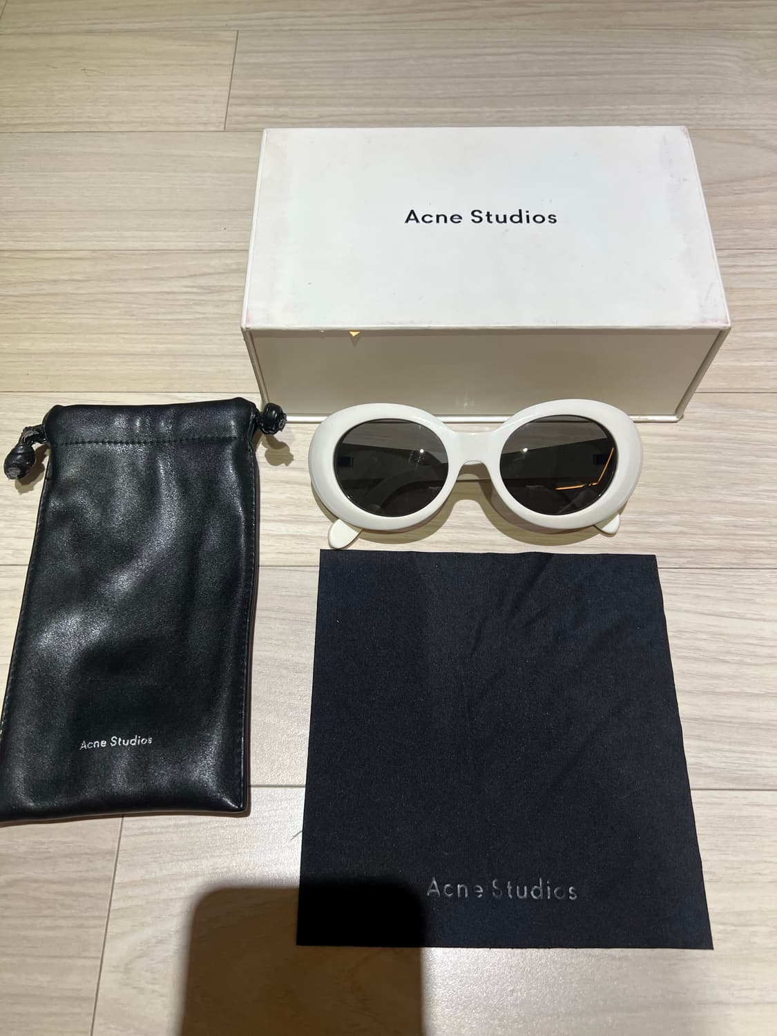 아크네/ 무스탕 커트코베인 선글라스 / 프리 상품이미지3