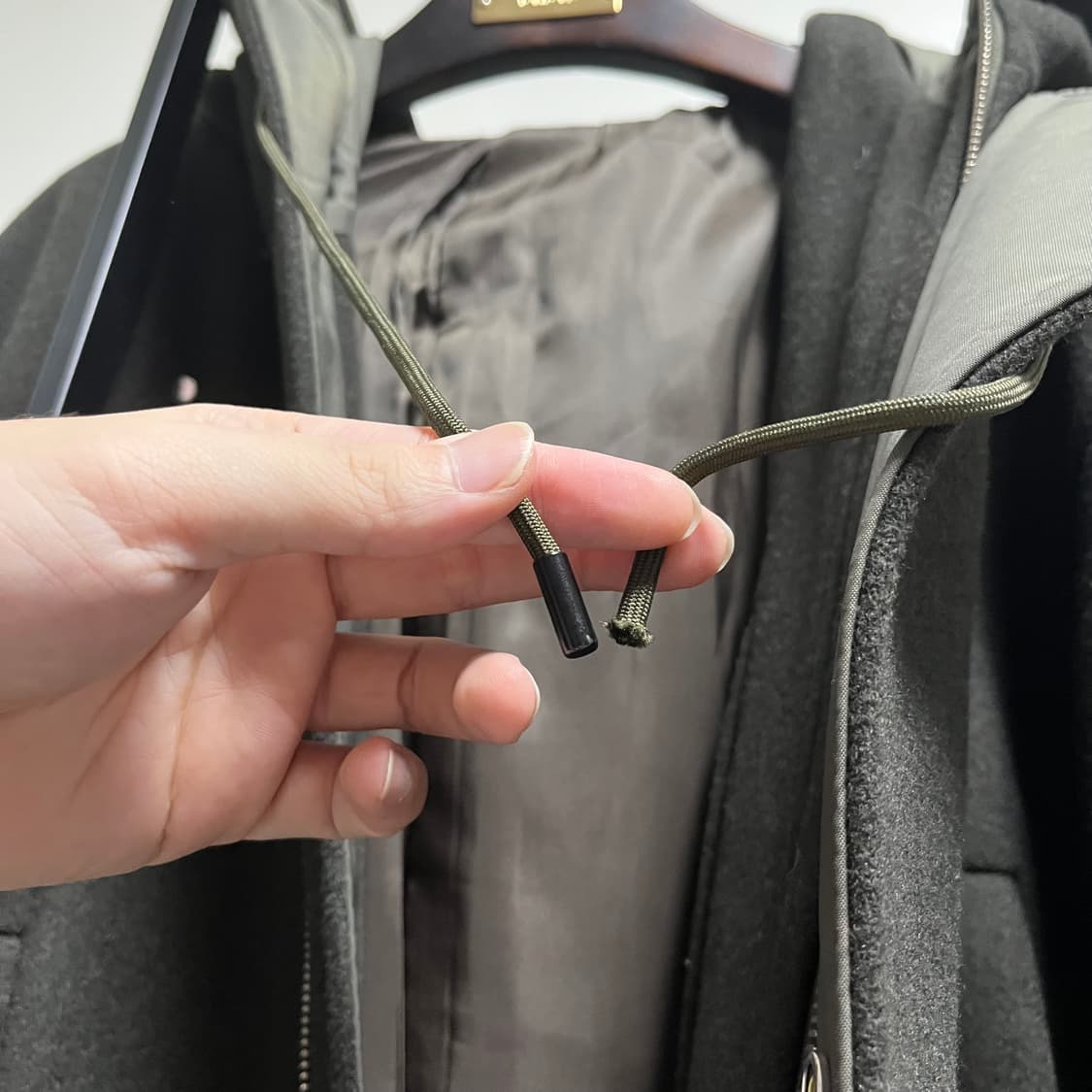 정품 46) 준지 Juun.j 투톤 카키 후드 롱 코트 상품이미지4