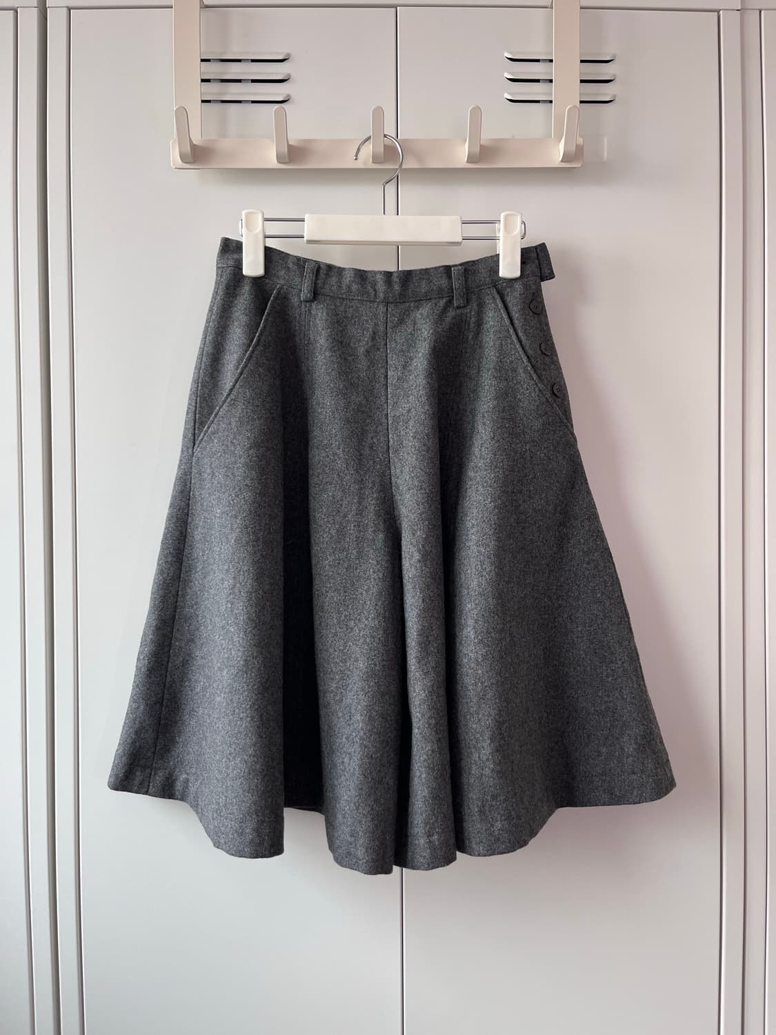 Christian Dior sports 디올 그레이 7부 울 미디 팬츠 상품이미지2