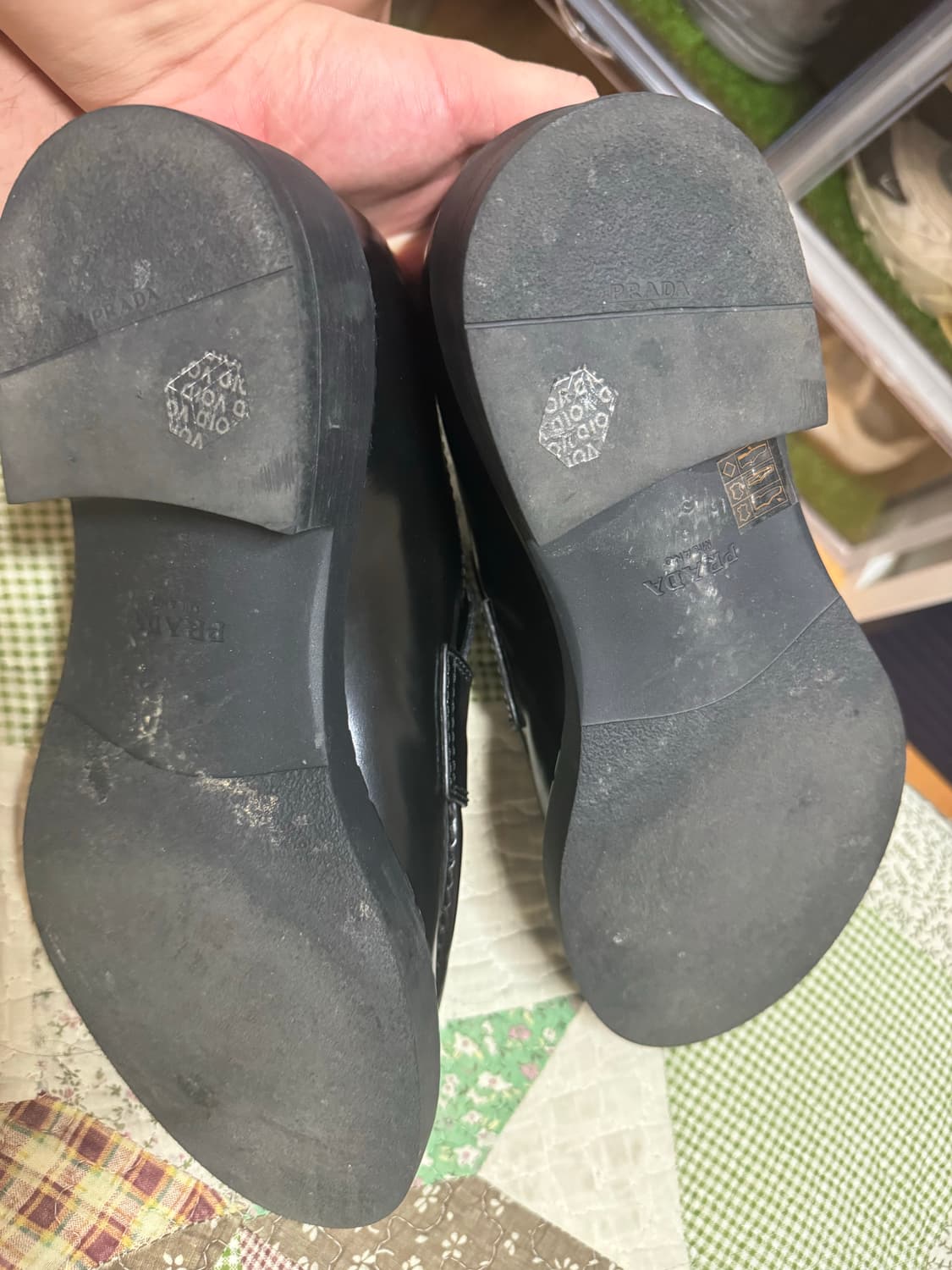 프라다 초콜릿 브러쉬드 레더 로퍼 블랙 uk8.5 상품이미지3