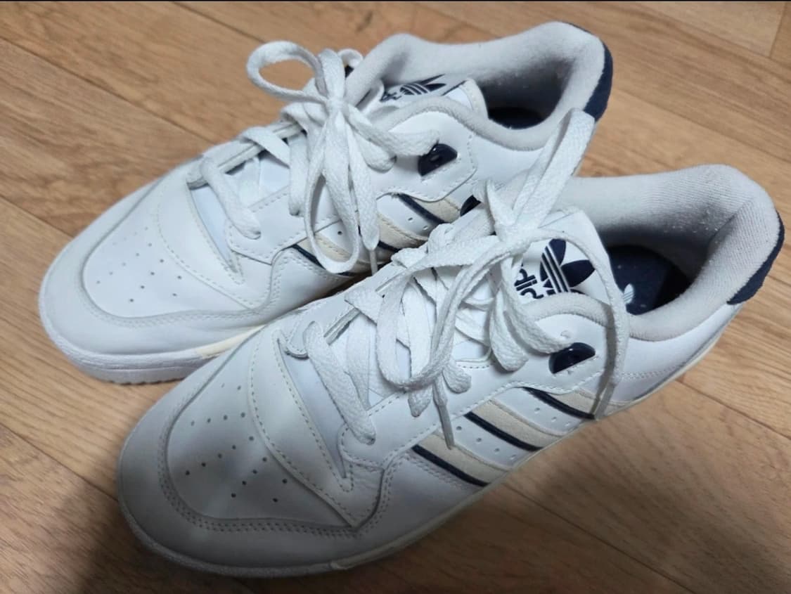 아디다스 라이벌리 로우 255 팝니다 상품이미지1