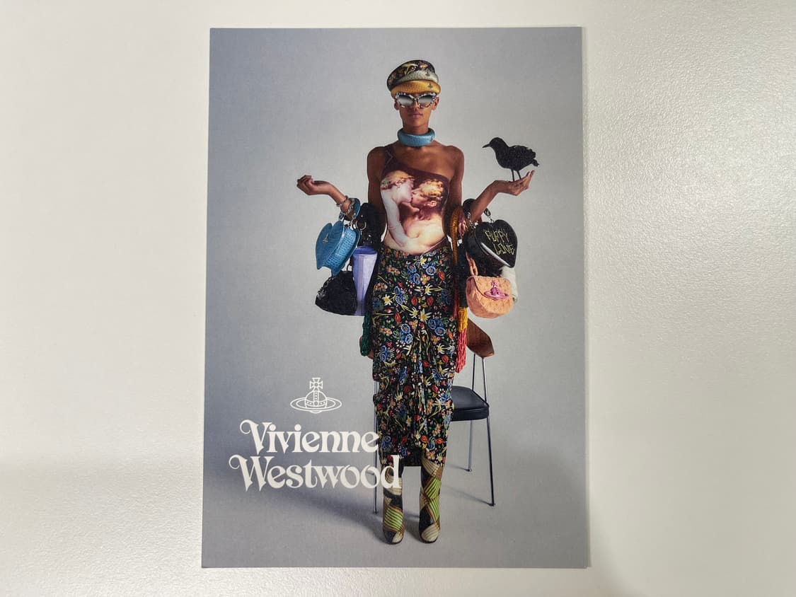 비비안웨스트우드 2024ss 아트 포토 2번 상품이미지3