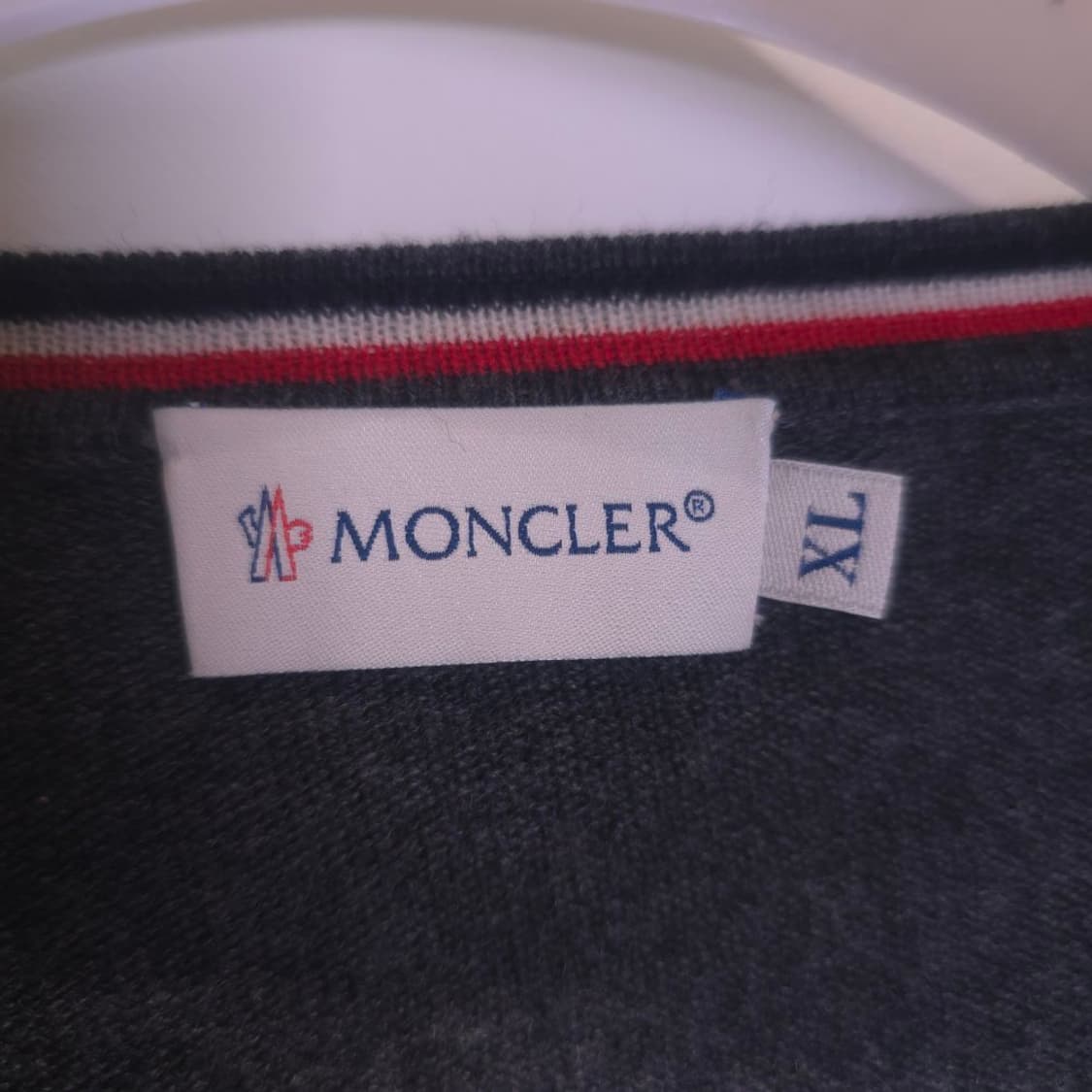 [중고/정품] 몽클레어 로고 패치 울 니트 가디건 상품이미지4