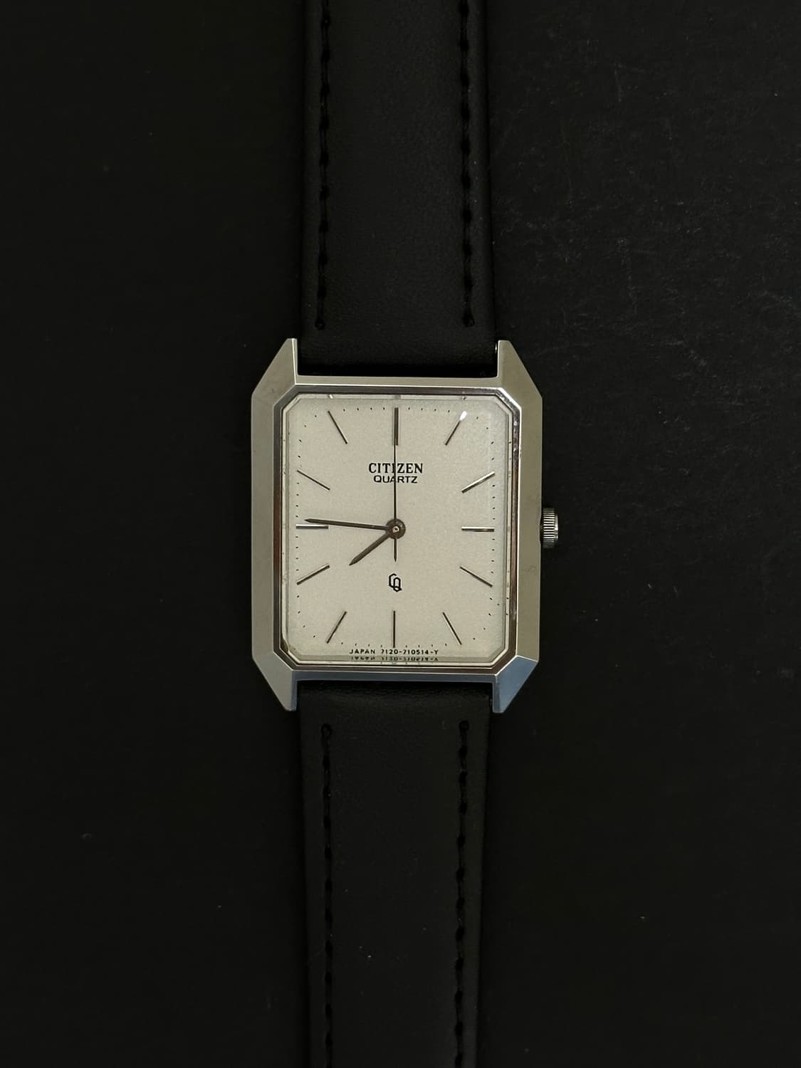 시티즌 탱크 쿼츠 시계 상품이미지3