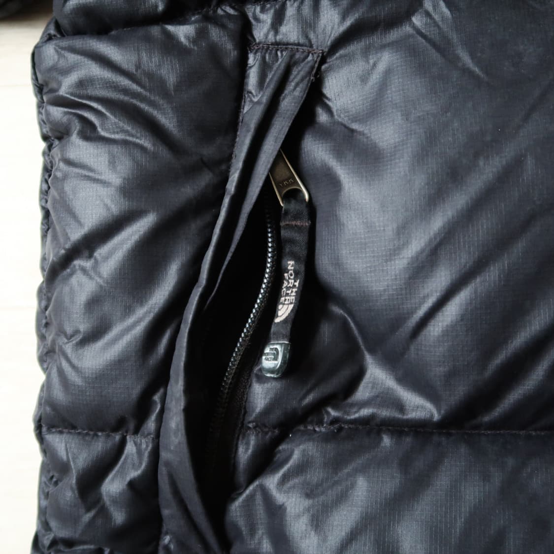 노스페이스 700 눕시 패딩 블랙 XS 상품이미지7