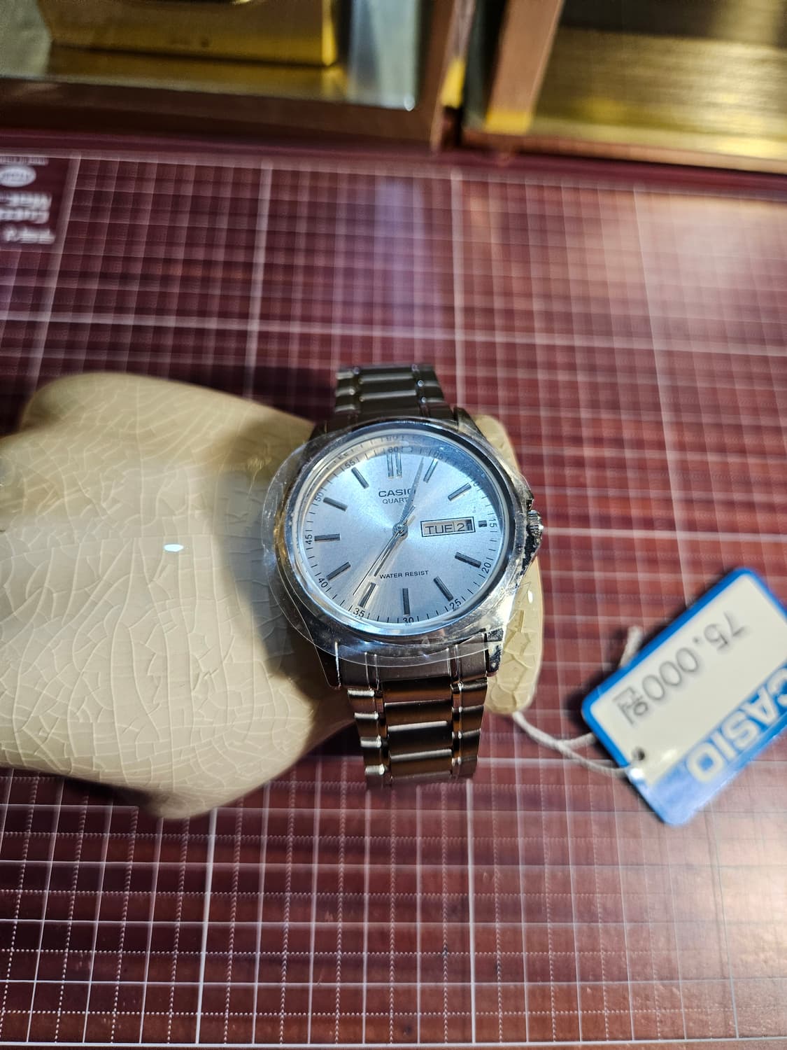 카시오 엔틱 메탈 손목시계 흰판 데이, 데이트 미사용 새제품 상품이미지2