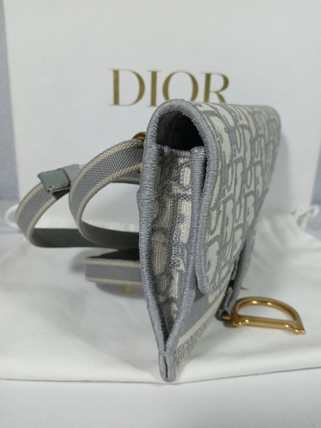 디올 오블리크 새들 슬림 벨트백 S5647CRIW 상품이미지3