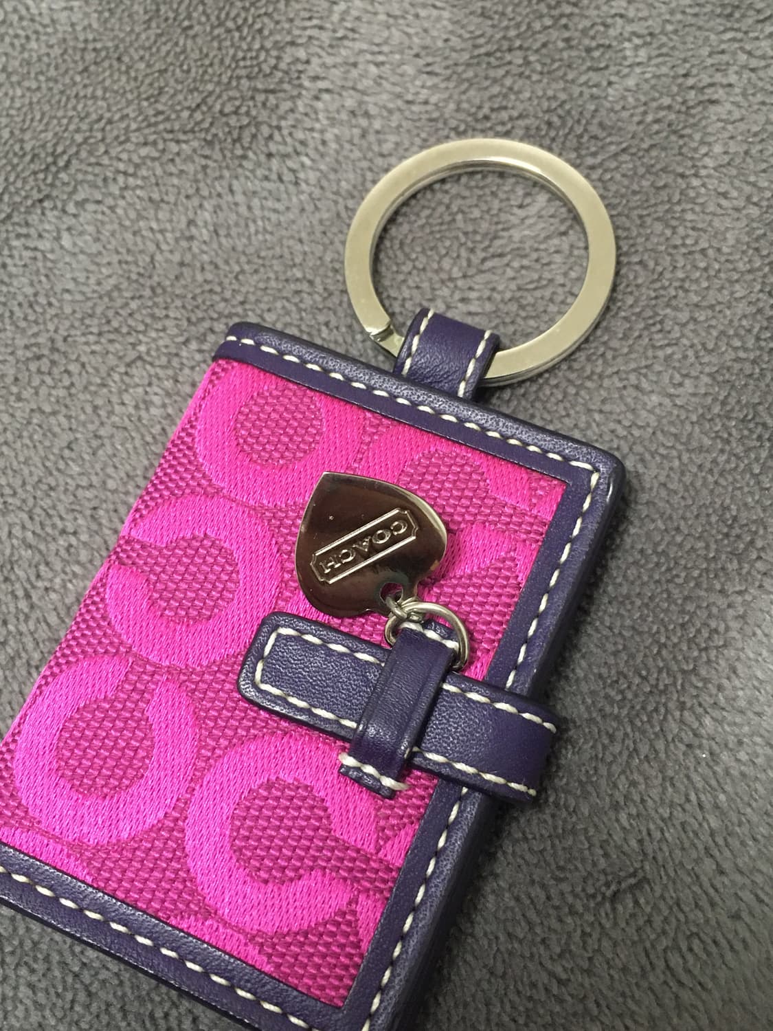 Coach frame pink keyring  상품이미지3