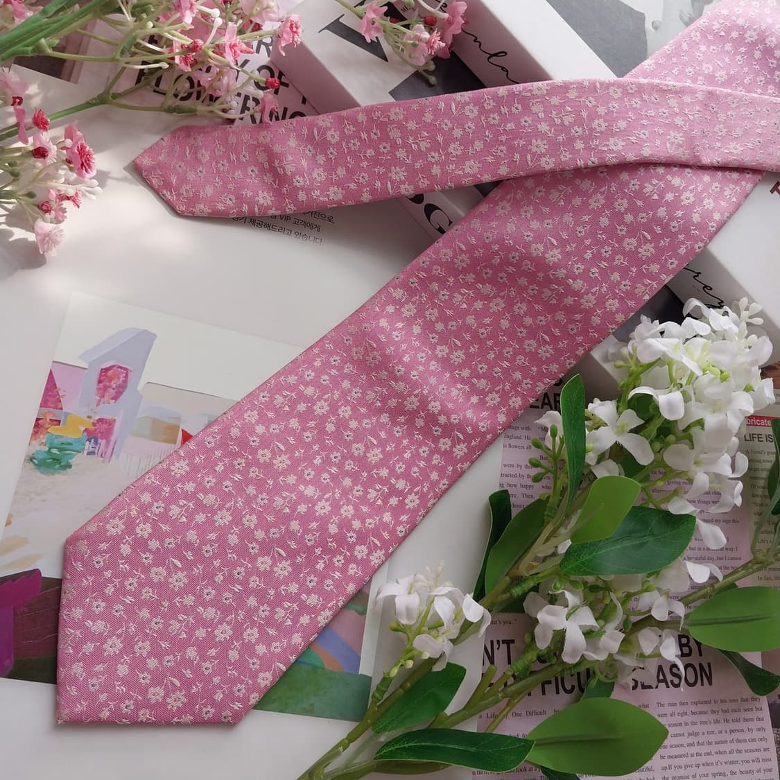 에스.티. 듀퐁 핑크 플라워 패턴 넥타이 8.5cm A+등급 K2442
 상품이미지4
